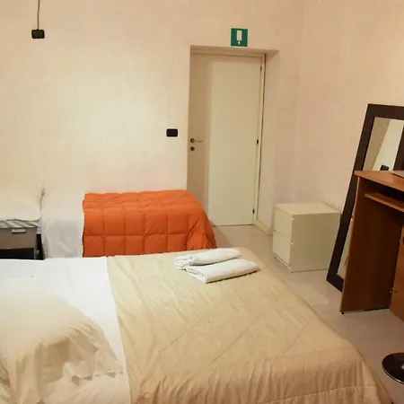 H.h Bed & Breakfast *